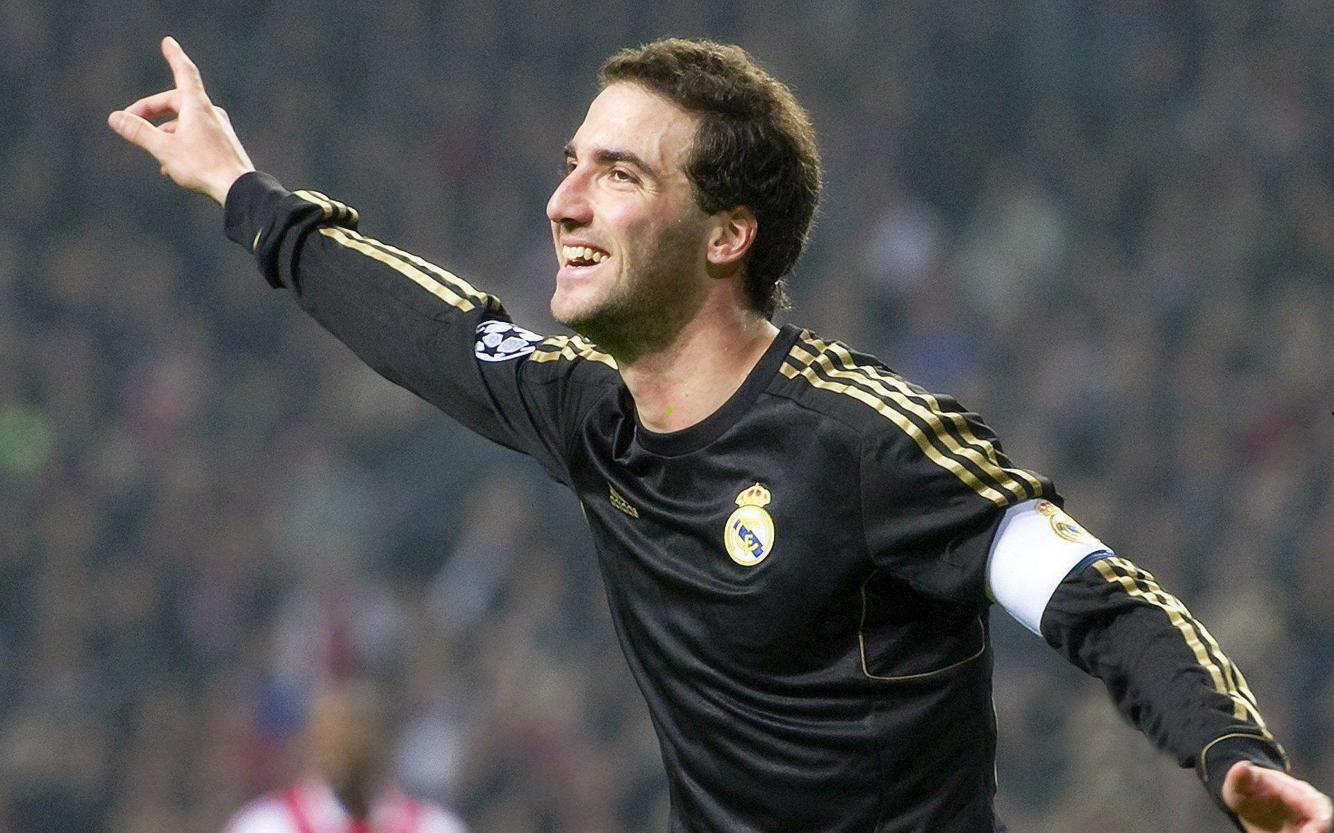 爱游戏:麦凯恩深度解读,詹姆斯得分上双记录终结,美国本土标准下仍具效力